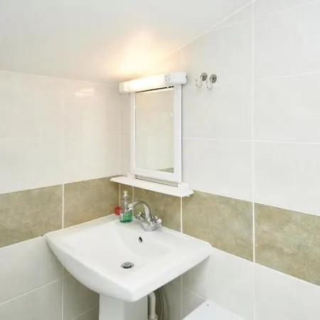 4 Bed Terraced House In Staple Hill Free Parking Apartament *