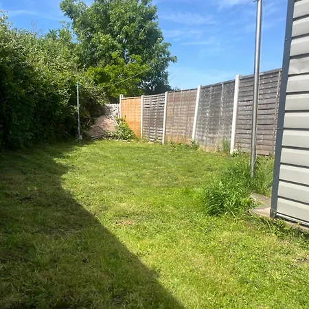 4 Bed Terraced House In Staple Hill Free Parking Bristol