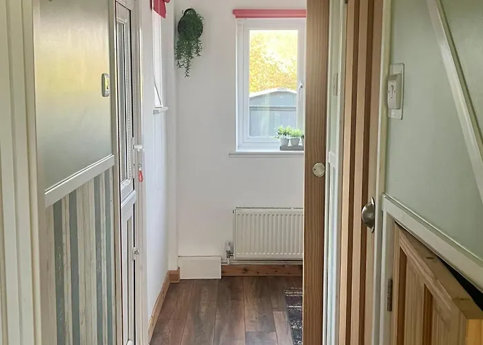 4 Bed Terraced House In Staple Hill Free Parking *